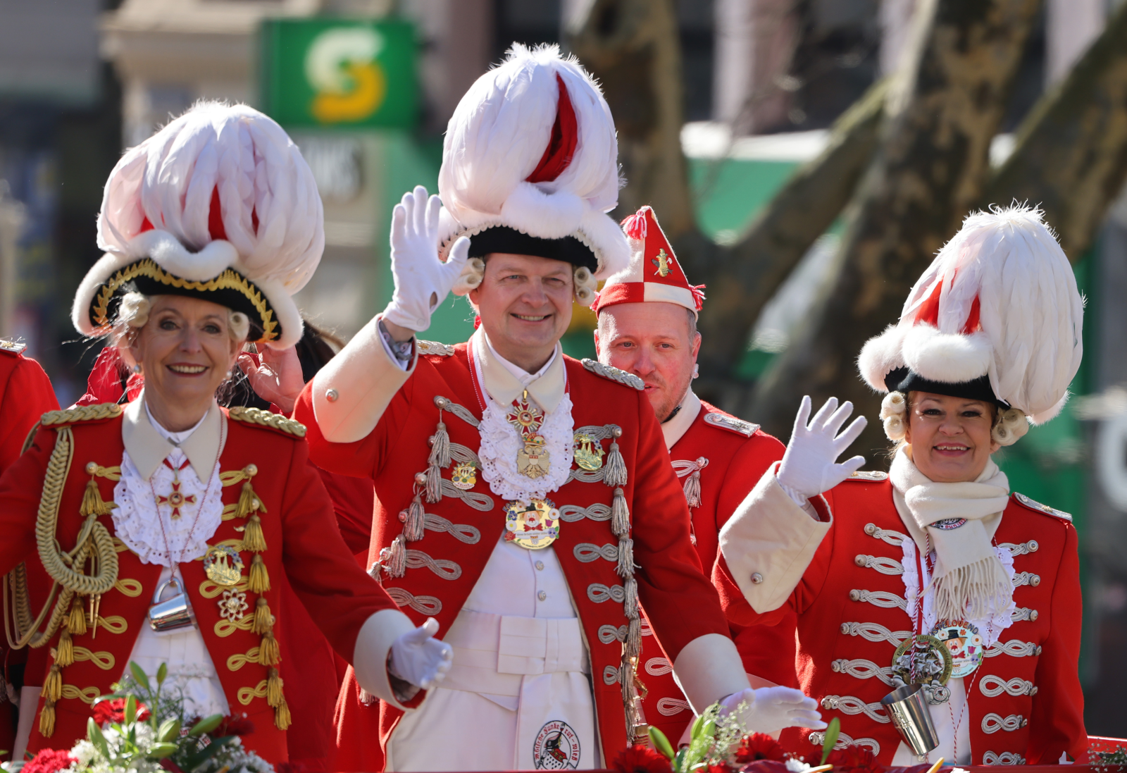 "Rosenmontag" Karnavalı Zirveye Ulaşıyor!, © dpa
