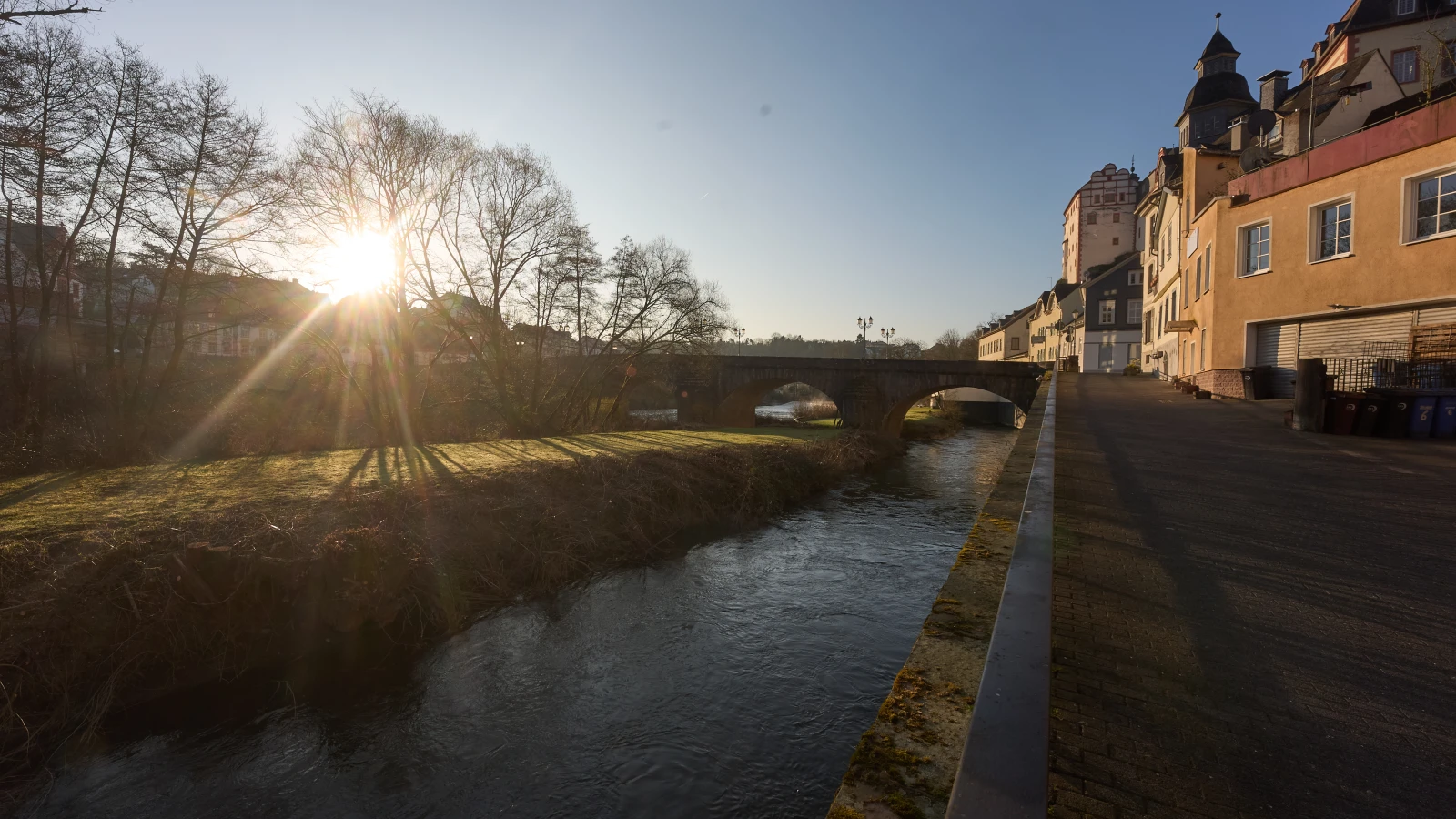 Kayıp 6 Yaşındaki Pawlos Hakkında Yeni Gelişme: Polis Video İnceliyor!, © Thomas Frey/dpa Kayıp 6 Yaşındaki Pawlos Hakkında Yeni Gelişme: Polis Video İnceliyor!, © Thomas Frey/dpa