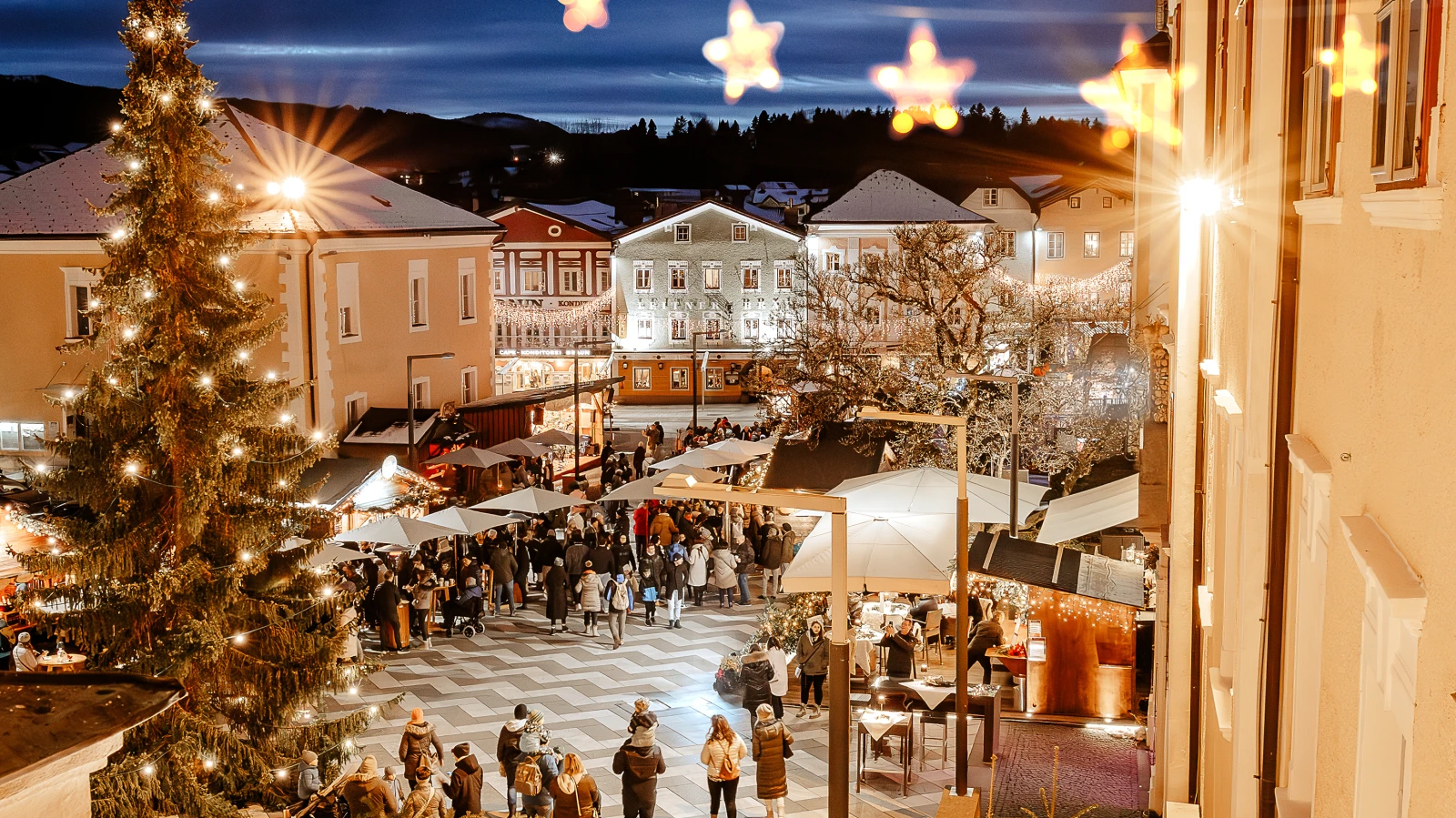 Hessen’de Dev Şato Mumları Yarışıyor, © Kathrin Haas/Tourismusverband Mondsee-Irrsee/obs Hessen’de Dev Şato Mumları Yarışıyor, © Kathrin Haas/Tourismusverband Mondsee-Irrsee/obs