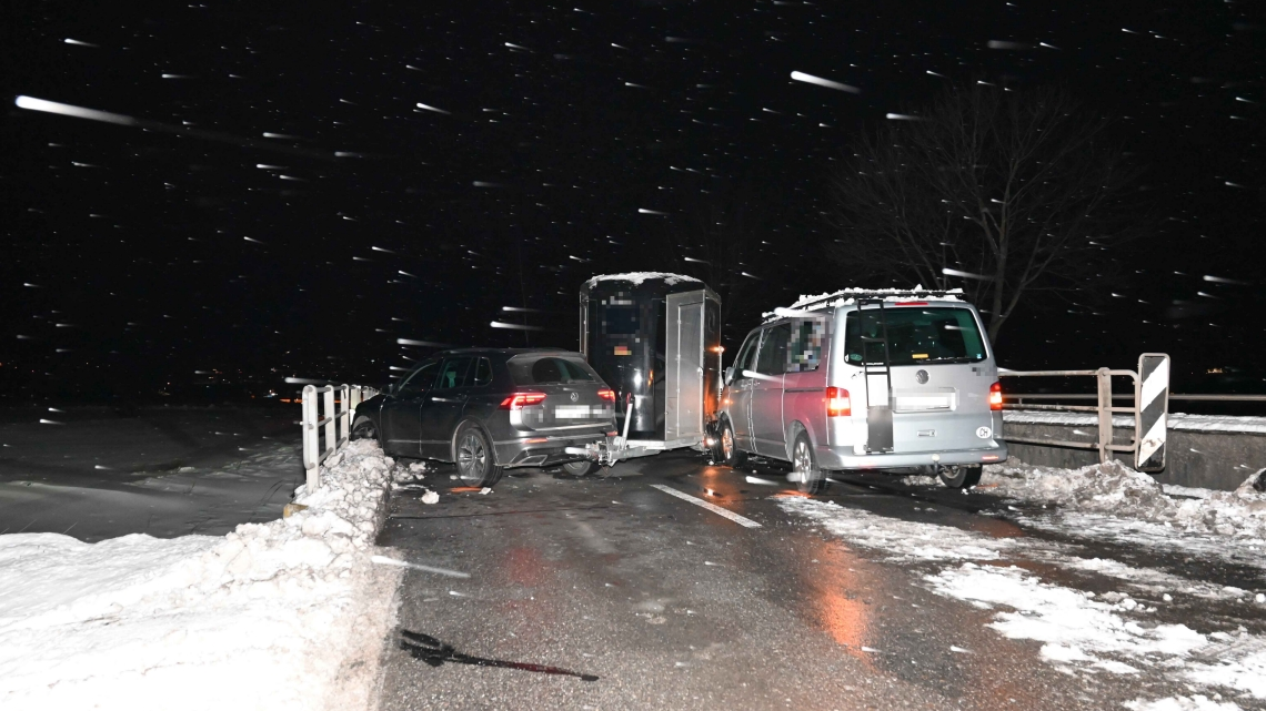 Bei Unfall mit Anhänger wird Pferd verletzt , © Kantonspolizei St. Gallen