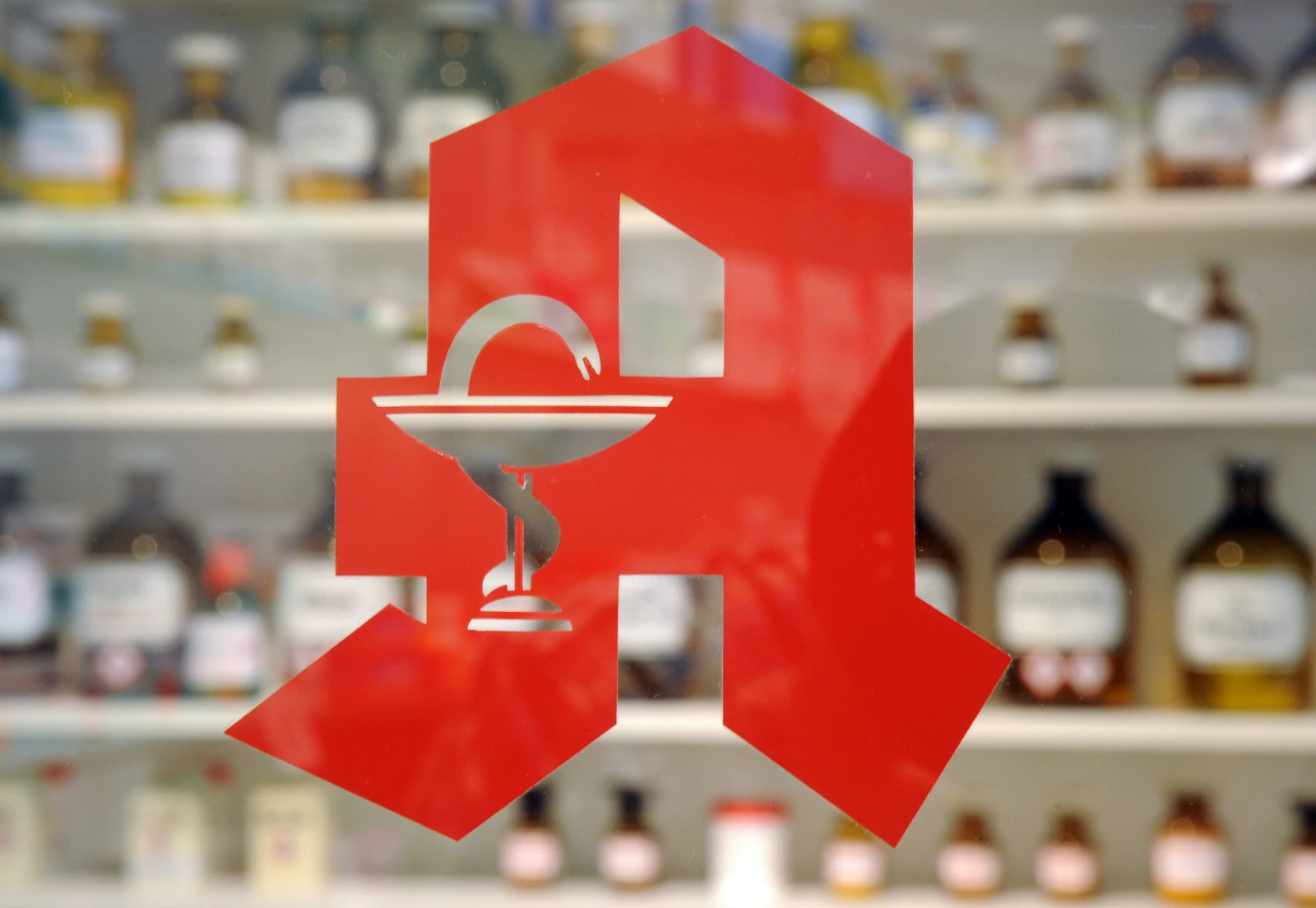 Hessen’de Yeniden İlaç Krizi Yaşanıyor, © Uli Deck/dpa Hessen’de Yeniden İlaç Krizi Yaşanıyor, © Uli Deck/dpa