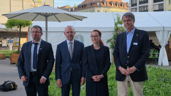 Eine Fläche für die Biodiversität in Basel Eine Fläche für die Biodiversität in Basel