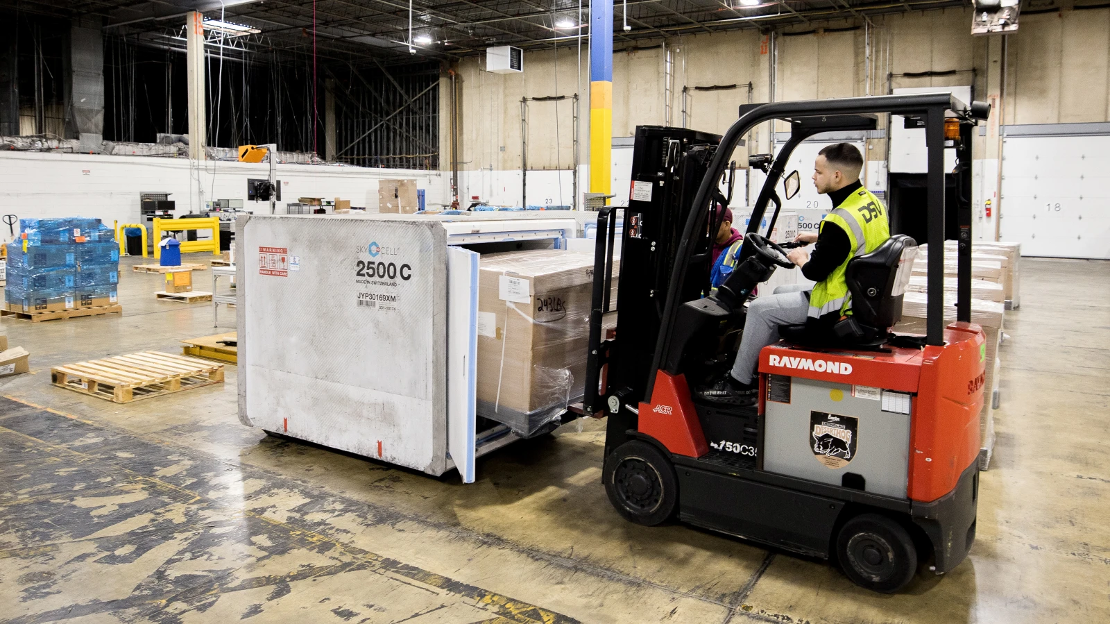 Ivoclar und SkyCell leisten Pionierarbeit , © Ivoclar Vivadent AG Ivoclar und SkyCell leisten Pionierarbeit , © Ivoclar Vivadent AG