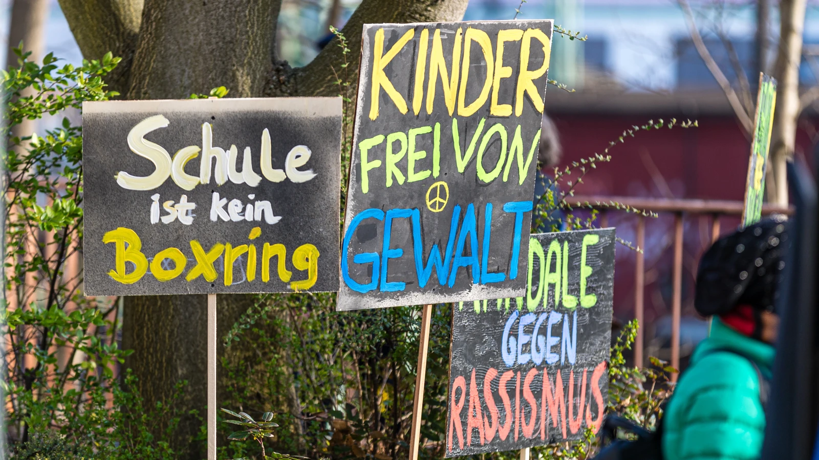 Bremen'deki Okulda Ebeveynlerin İddiaları: Korku Atmosferi ve Yetersiz Cezalar!, © dpa Bremen'deki Okulda Ebeveynlerin İddiaları: Korku Atmosferi ve Yetersiz Cezalar!, © dpa