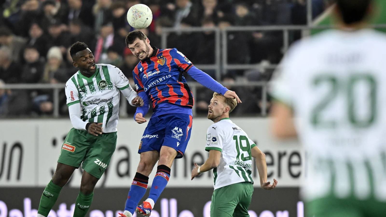 Basel verspielt Sieg gegen St. Gallen, © KEYSTONE WALTER BIERI Basel verspielt Sieg gegen St. Gallen, © KEYSTONE WALTER BIERI