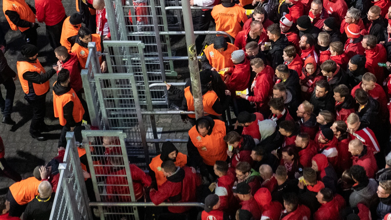 Polis, EURO 2024 için göreve iyi hazırlandı!, © dpa Polis, EURO 2024 için göreve iyi hazırlandı!, © dpa