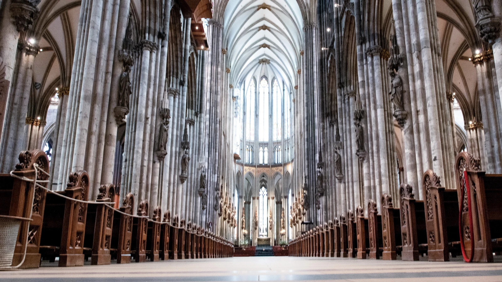 Köln Katedrali’ne Turistik Ziyaretler İçin Giriş Ücreti Geliyor, © Federico Gambarini/dpa Köln Katedrali’ne Turistik Ziyaretler İçin Giriş Ücreti Geliyor, © Federico Gambarini/dpa