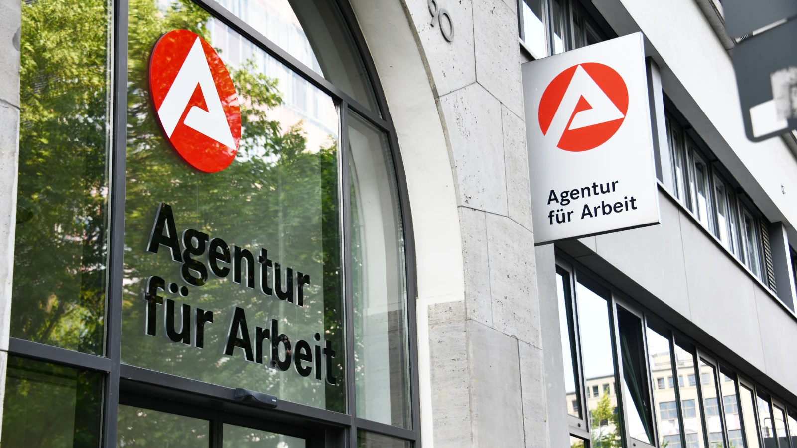 Jobcenter, © shutterstock Jobcenter, © shutterstock