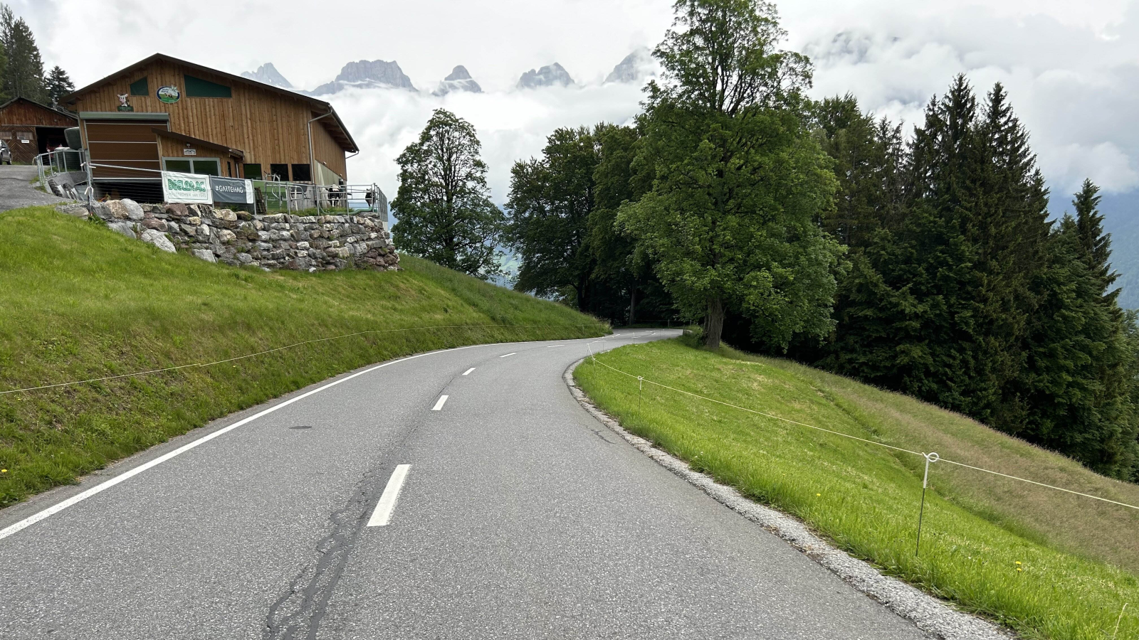 Mann überfährt E-Bike und flüchtet, © Kantonspolizei St. Gallen