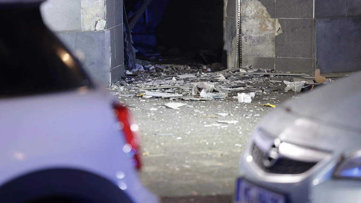 Düsseldorf-Derendorf’ta Patlama: Savcılık Olayı Kasıtlı Saldırı Olarak Değerlendiriyor, © David Young/dpa Düsseldorf-Derendorf’ta Patlama: Savcılık Olayı Kasıtlı Saldırı Olarak Değerlendiriyor, © David Young/dpa