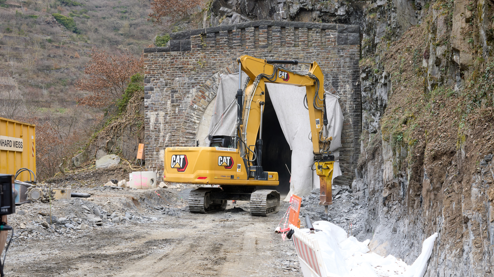 Ahrtal Ayağa Kalkıyor: Rheinland-Pfalz’tan 63 Milyon Euro’luk Destek, © Thomas Frey/dpa