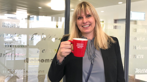 Die Überraschung für Sabrina ist geglückt.&nbsp;