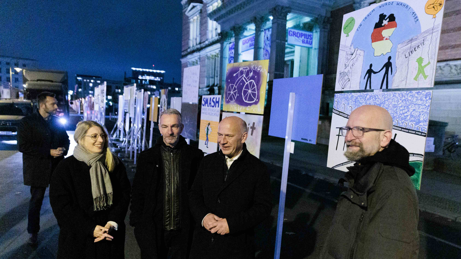 Berlin Duvarı’nın Yıkılışı Kutlanıyor!, © dpa