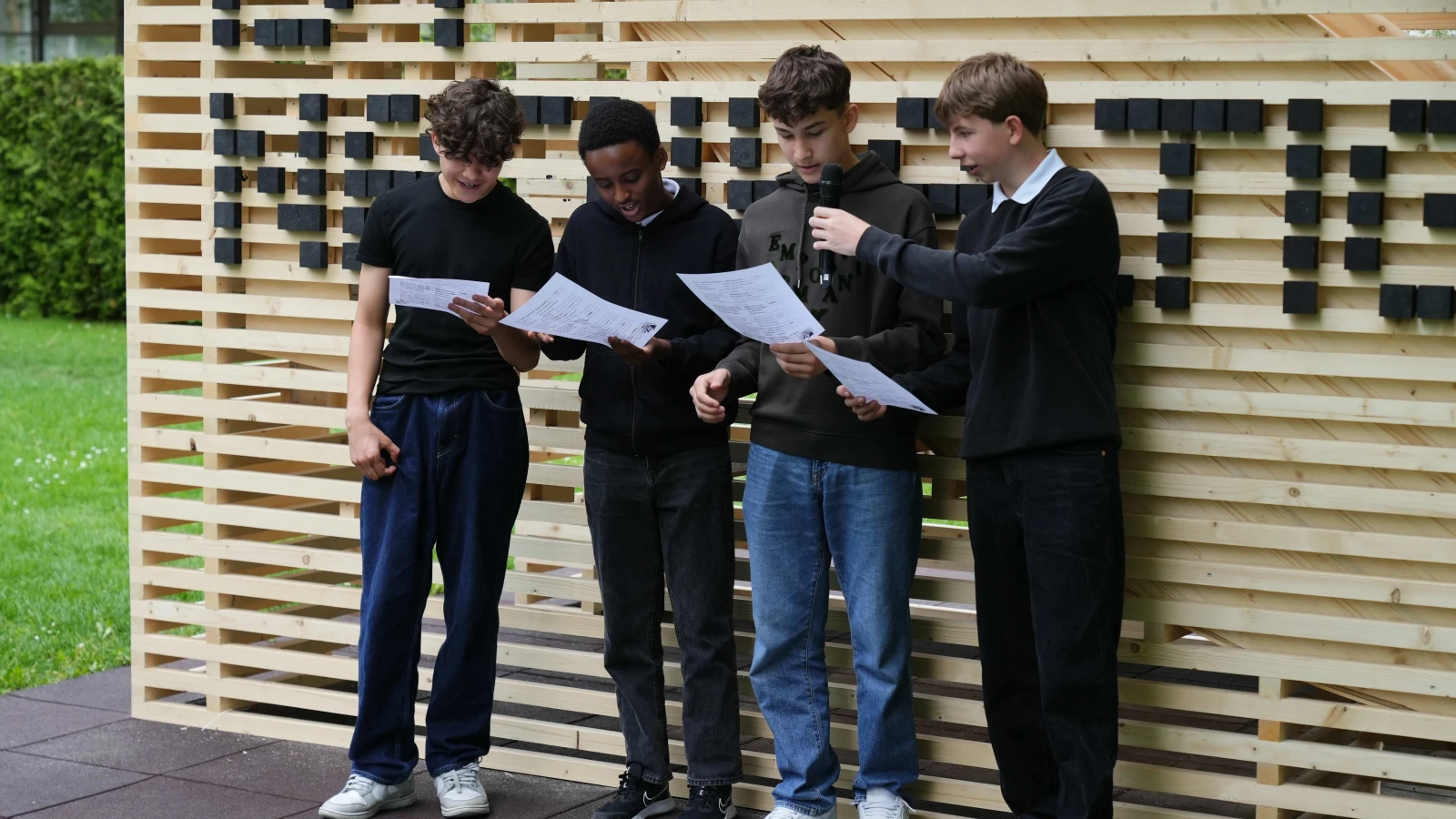 Die Zukunftsboxen mit nachhaltigen Botschaften, © holzkreislauf.li Die Zukunftsboxen mit nachhaltigen Botschaften, © holzkreislauf.li