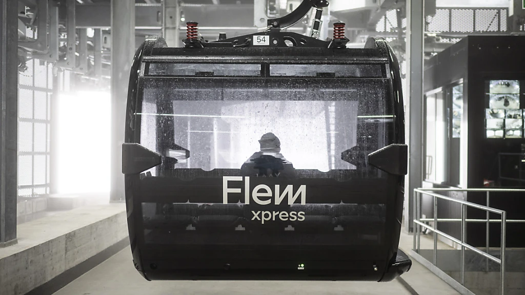 Bergbahn in Flims kämpft mit Problemen bei Weltneuheit, © Keystone-SDA Bergbahn in Flims kämpft mit Problemen bei Weltneuheit, © Keystone-SDA