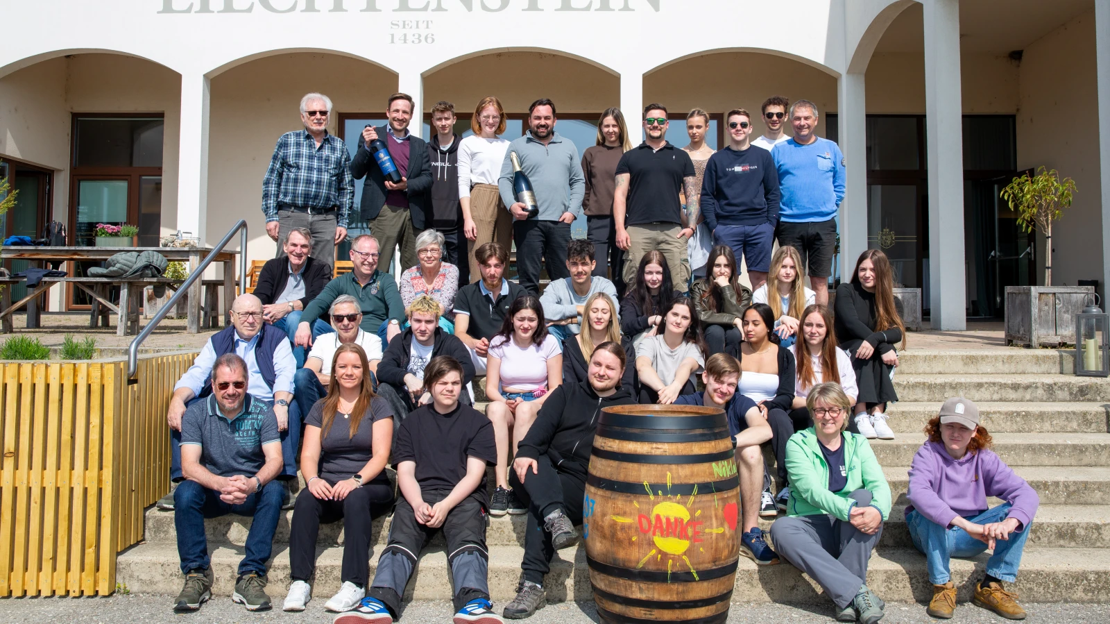 100pro! Liechtensteins Lernende im Lager, © Bild: 100pro! berufsbildung liechtenstein 100pro! Liechtensteins Lernende im Lager, © Bild: 100pro! berufsbildung liechtenstein