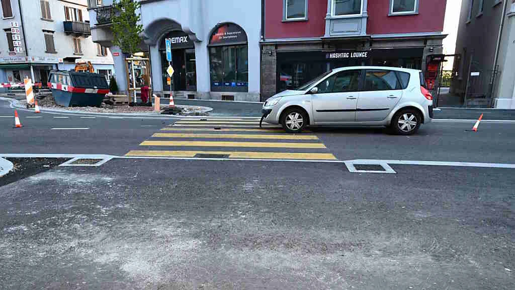 Mehrere Fussgänger bei Kollisionen mit Autos verletzt, © Kapo SG Mehrere Fussgänger bei Kollisionen mit Autos verletzt, © Kapo SG