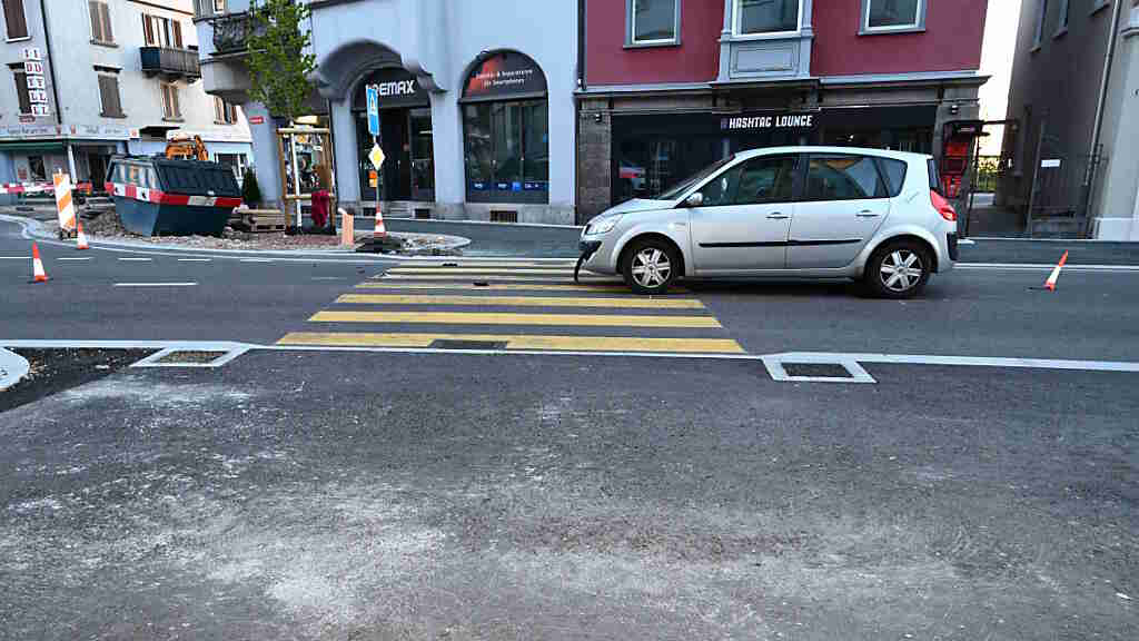 Mehrere Fussgänger bei Kollisionen mit Autos verletzt, © Kapo SG