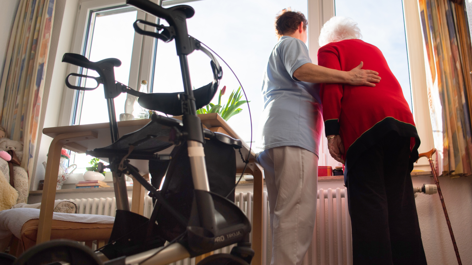 Genç Hemşireler Kariyer Değiştirmeyi Düşünüyor!, © dpa