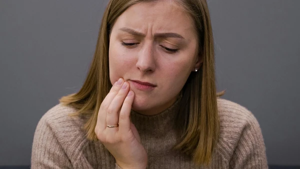 Ponstan gegen Zahnschmerzen, © Pavel Danilyuk Ponstan gegen Zahnschmerzen, © Pavel Danilyuk