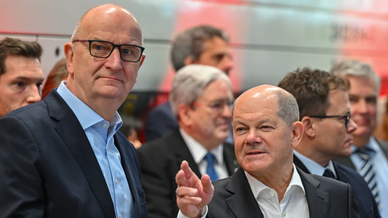 Brandenburg Seçimlerine Yoğun İlgi: Postayla Oy Kullanma Talebi Artıyor, © dpa Brandenburg Seçimlerine Yoğun İlgi: Postayla Oy Kullanma Talebi Artıyor, © dpa