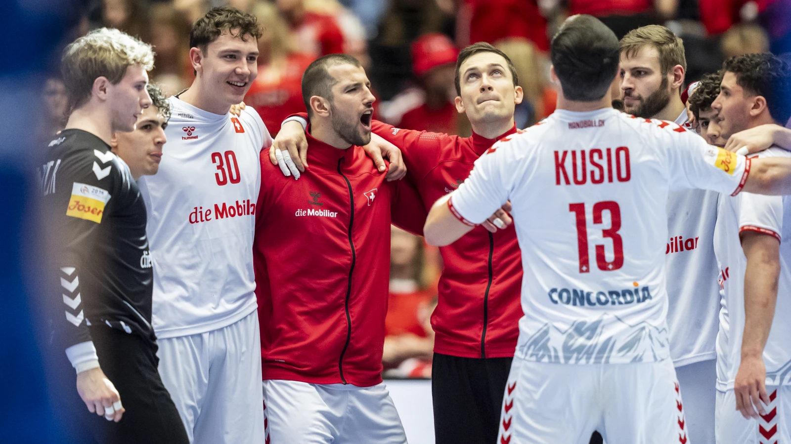 Schweiz beendet WM mit einem Sieg, © KEYSTONE TIL BUERGY Schweiz beendet WM mit einem Sieg, © KEYSTONE TIL BUERGY