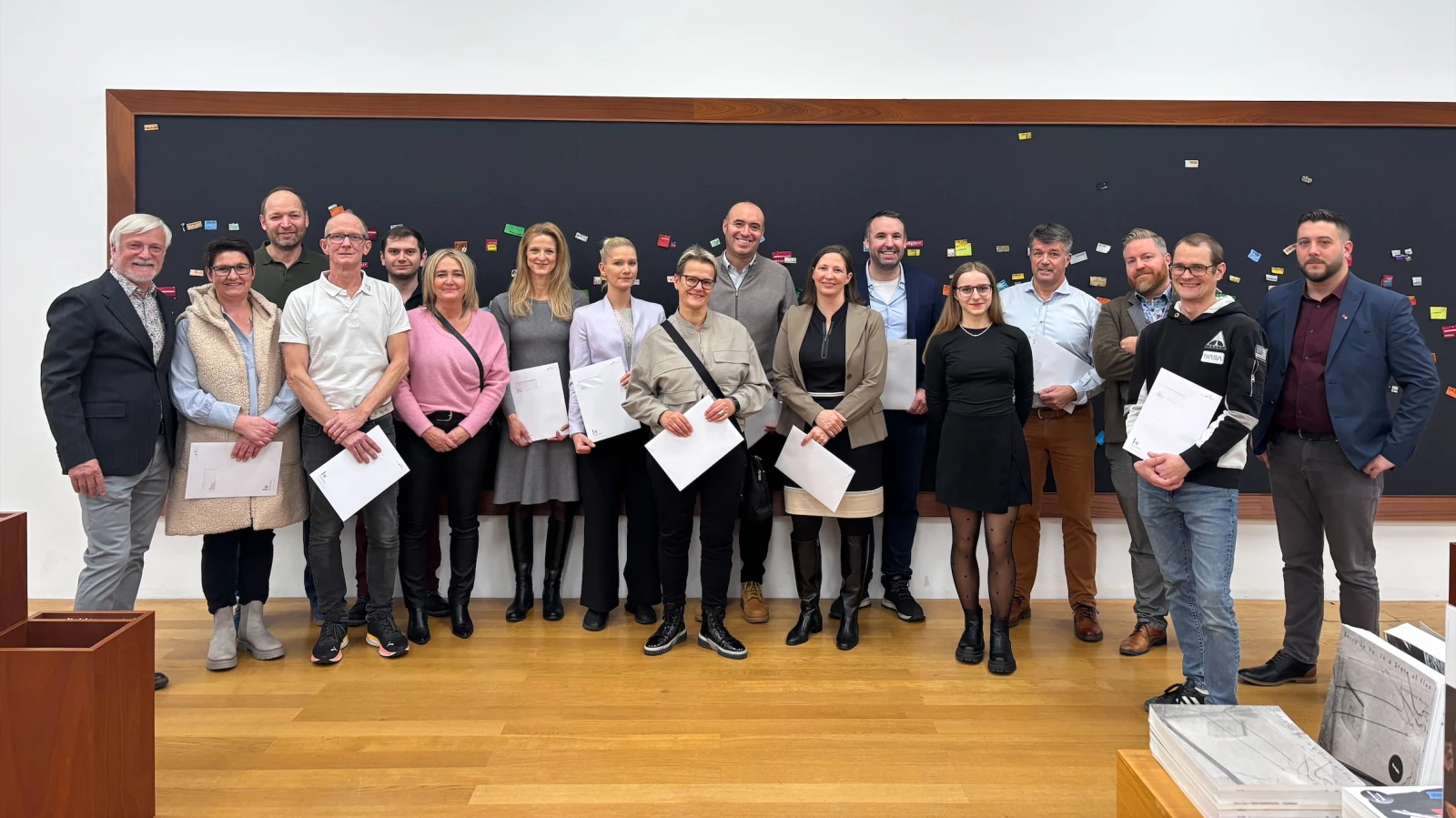 17 neue Gastwirte und Gastwirtinnen in Liechtenstein, © Amt für Volkswirtschaft 17 neue Gastwirte und Gastwirtinnen in Liechtenstein, © Amt für Volkswirtschaft