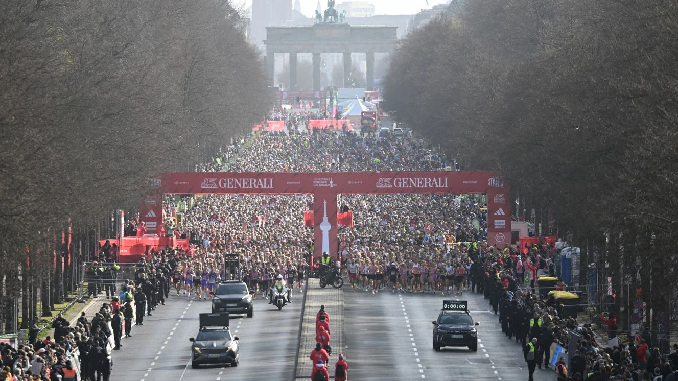 Berlin’de Yarı Maraton Yapıldı: Kiptoo Zirvede!, © Markus Lenhardt/dpa Berlin’de Yarı Maraton Yapıldı: Kiptoo Zirvede!, © Markus Lenhardt/dpa