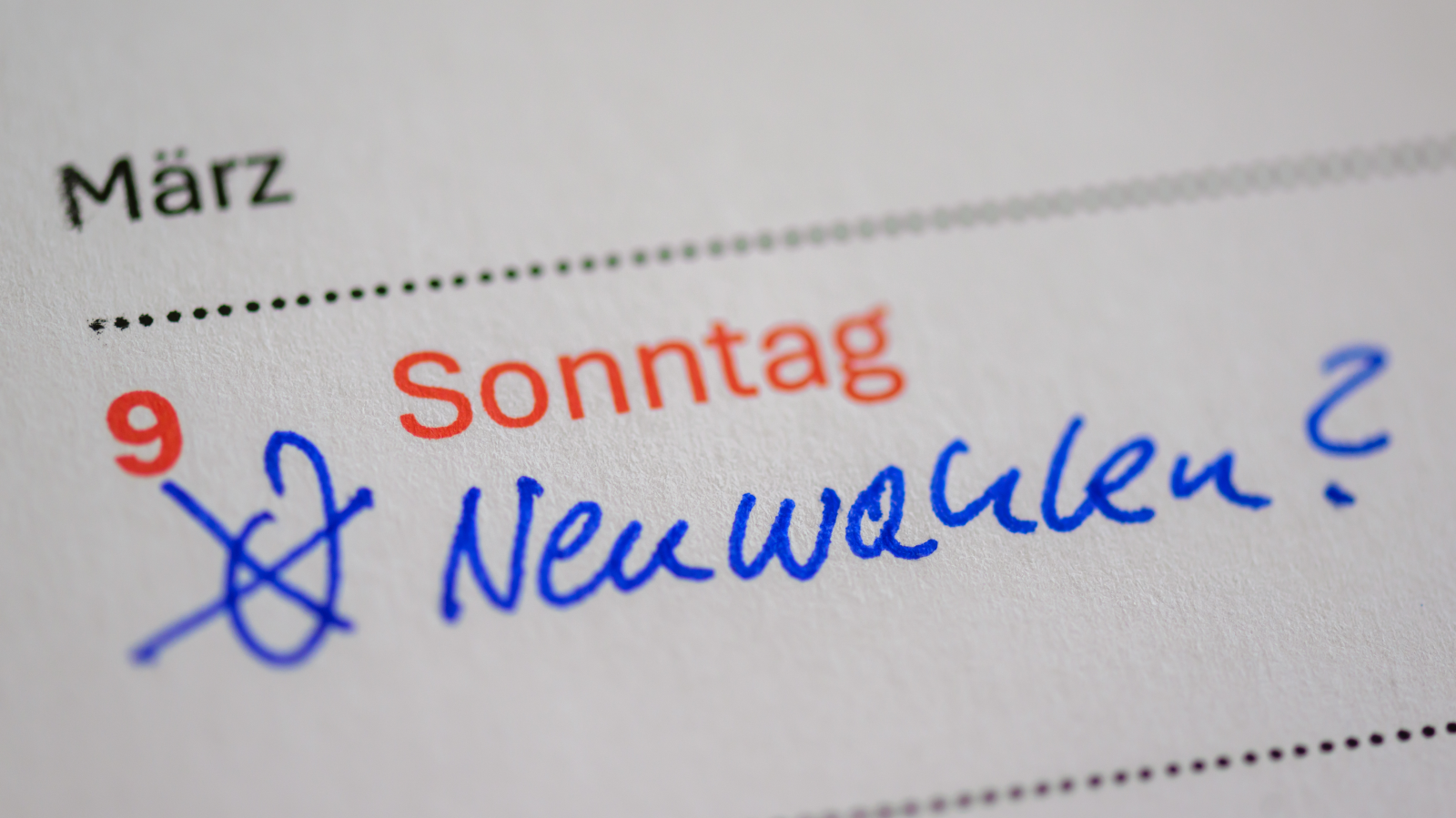 Almanya'da Seçmen Erken Seçim Diyor! , © dpa