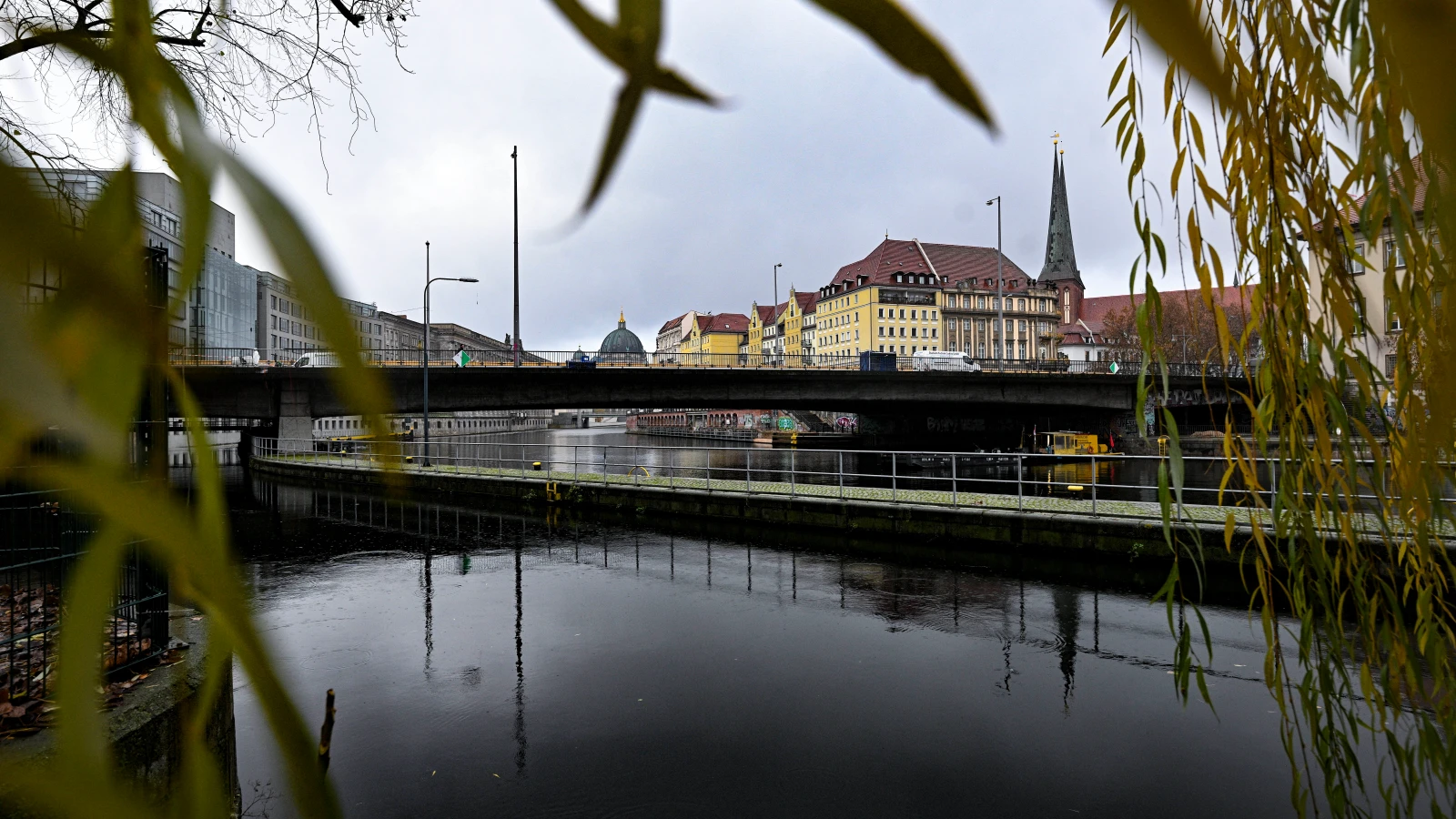 Berlin'deki Köprüler Kötü Durumda!, © dpa Berlin'deki Köprüler Kötü Durumda!, © dpa