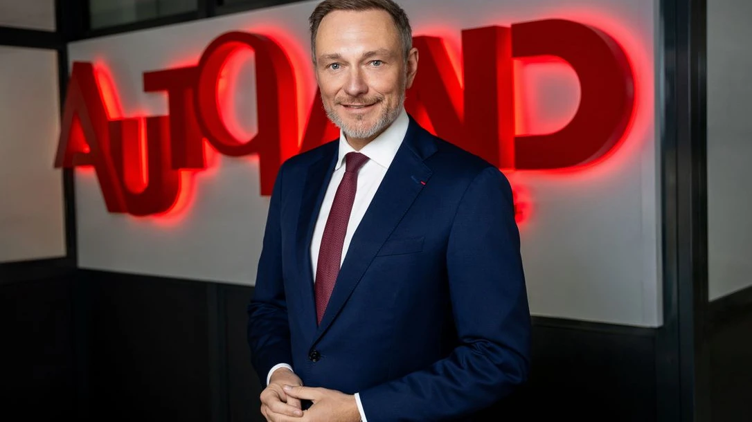 Eski Bakan Lindner Otomotiv Sektöründe: Autoland AG’de Yönetici Oluyor!, © Luca Geselle/Autoland AG/obs Eski Bakan Lindner Otomotiv Sektöründe: Autoland AG’de Yönetici Oluyor!, © Luca Geselle/Autoland AG/obs