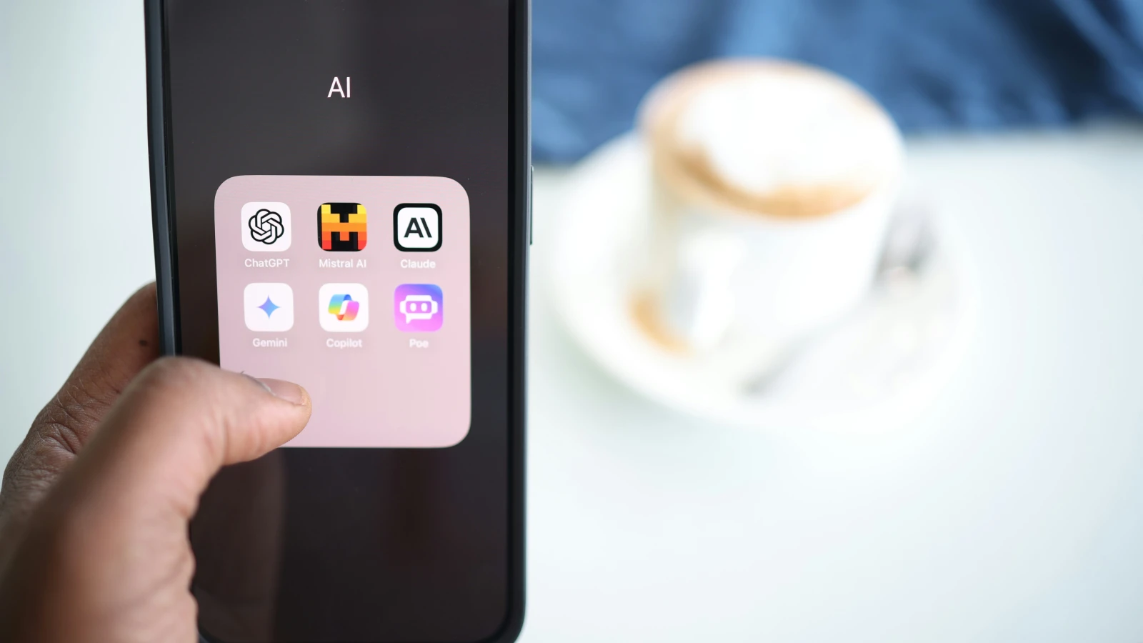 KI und Fake News , © Solen Feyissa/Unsplash KI und Fake News , © Solen Feyissa/Unsplash