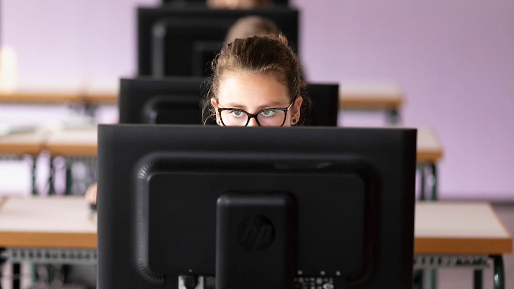 Graubünden startet mit Informatikmittelschulen , © Keystone/SDA