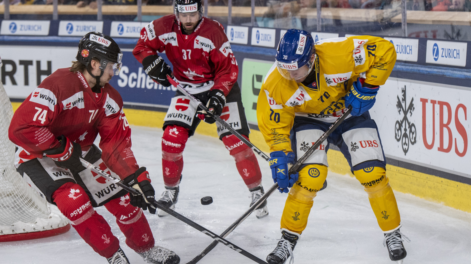 Davos dank grosser Wende in den Halbfinals, © EPA/URS FLUEELER