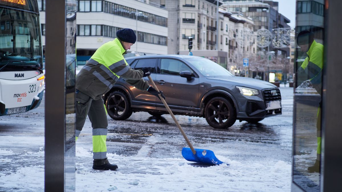 Almanya’ya sert kış darbesi: 120 km/s hıza varan fırtına ve yoğun kar bekleniyor, © Eduardo Sanz/EUROPA PRESS/dpa