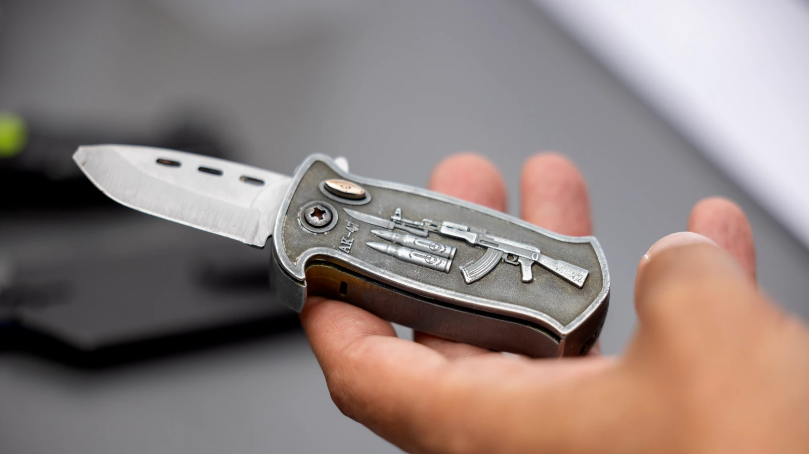 Sustalı Bıçaklar İçin Af İlgi Görmedi!, © dpa Sustalı Bıçaklar İçin Af İlgi Görmedi!, © dpa