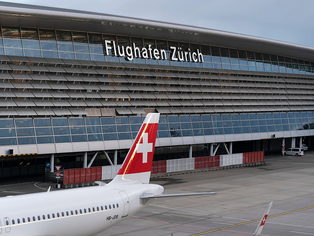 Zürcher Flughafen nimmt bald erste 3D-Scanner in Betrieb, © Keystone-SDA Zürcher Flughafen nimmt bald erste 3D-Scanner in Betrieb, © Keystone-SDA