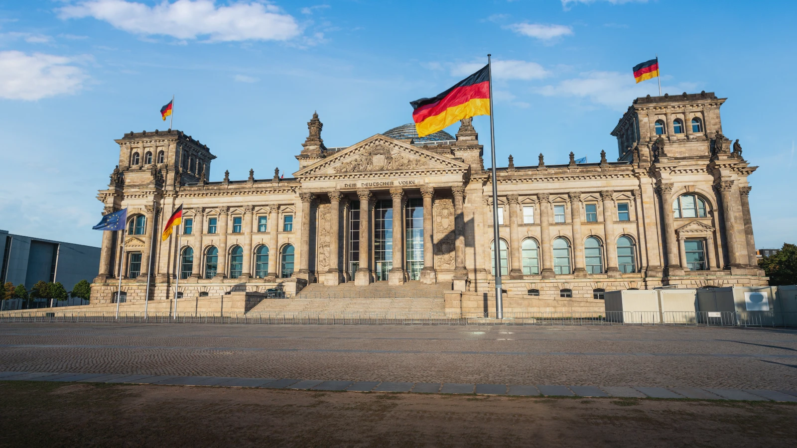 Envato Elements, © Envato Elements Envato Elements, © Envato Elements