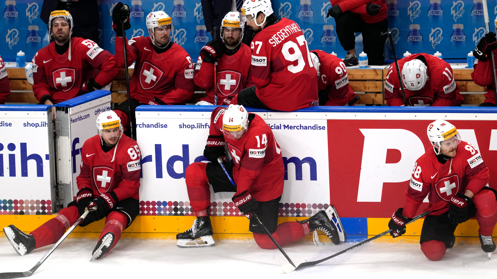 Der Traum vom ersten WM-Titel platzt, © Keystone / AP / Darko Vojinovic