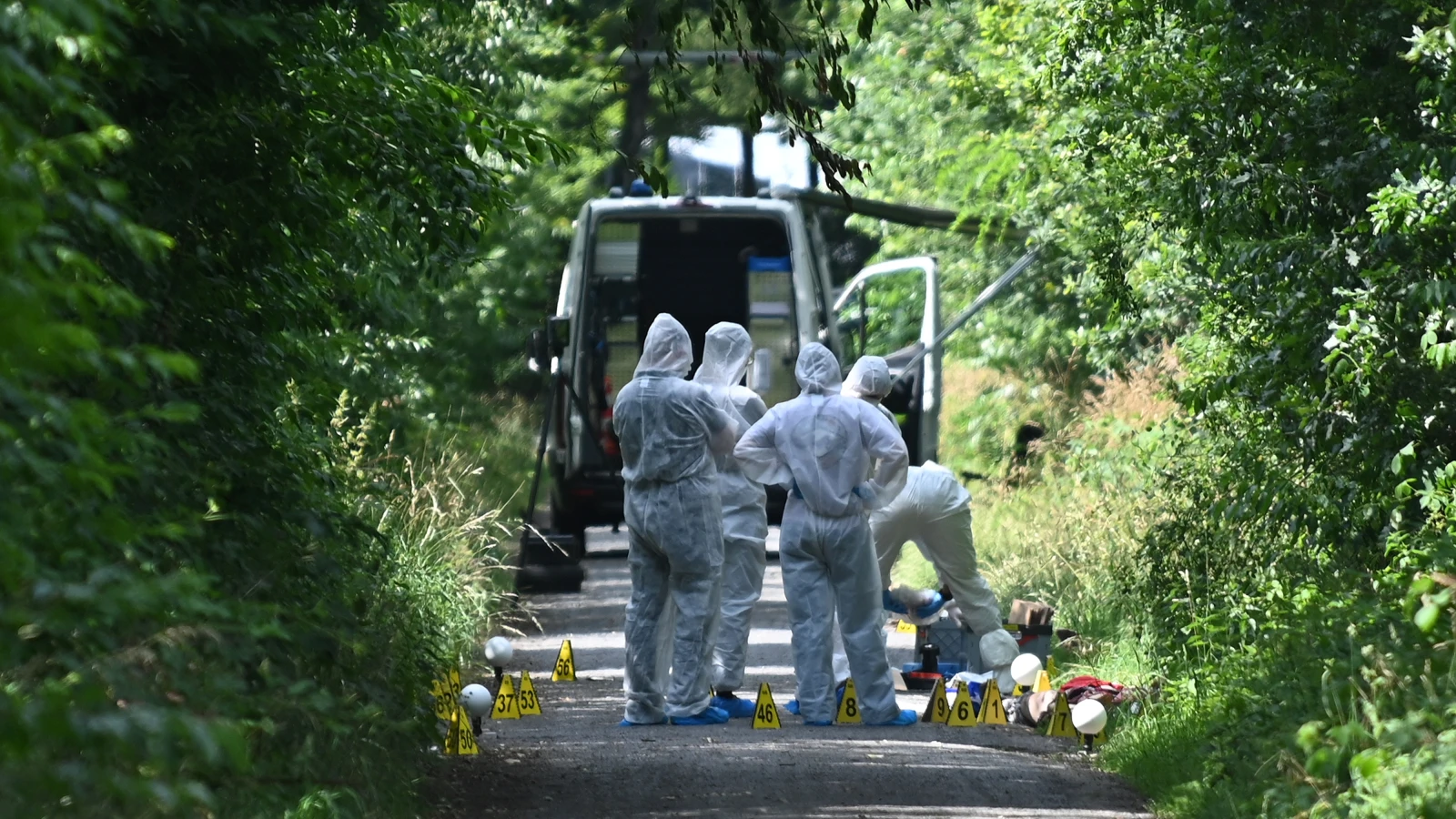 Dorsten’de Çifte Cinayet: Anne ve Kızı Ormanda Öldürüldü, © FotoBludau/dpa Dorsten’de Çifte Cinayet: Anne ve Kızı Ormanda Öldürüldü, © FotoBludau/dpa
