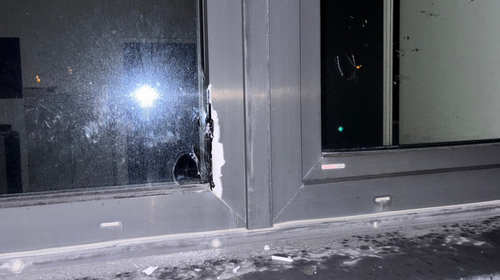 Unbekannte brechen in Schaaner Geschäft ein, © lpfl