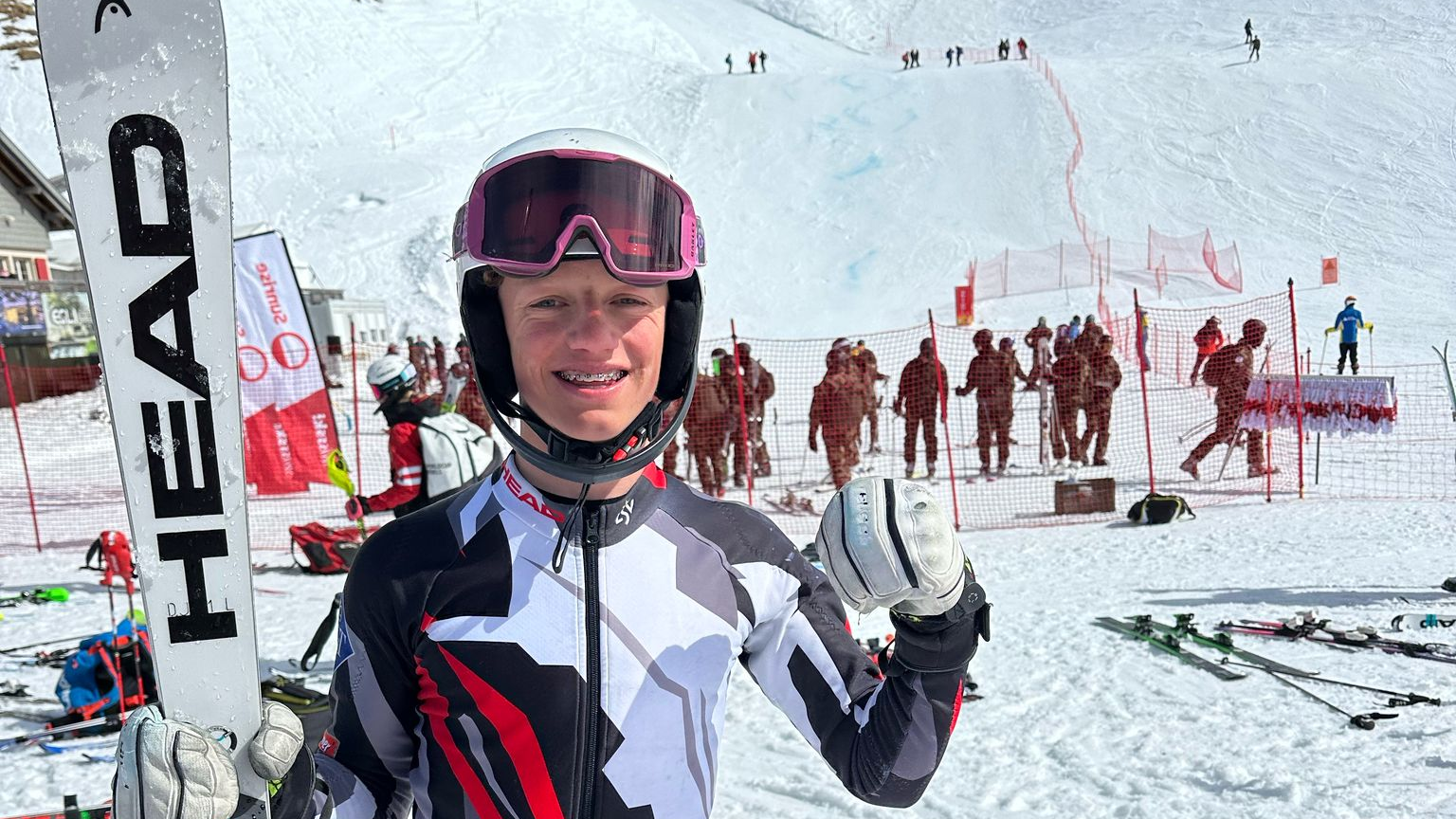 Damian John glänzt mit Rang 8 im Slalom, © lsv.li