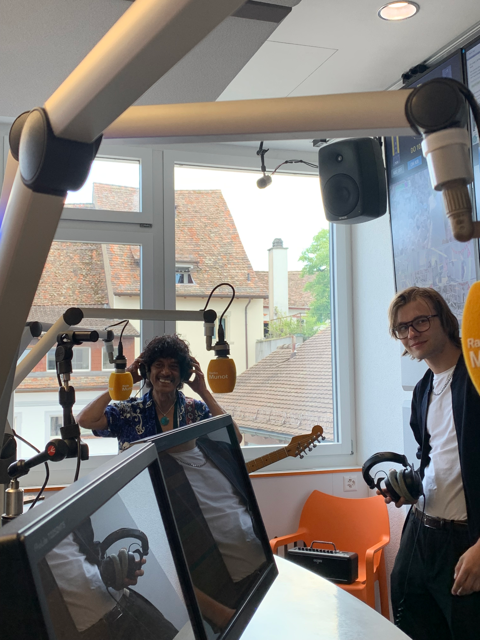 Jimi Hendrix-Tribute Asep Stone und Blue-Rocker Ronny Rast bringen 60er ...