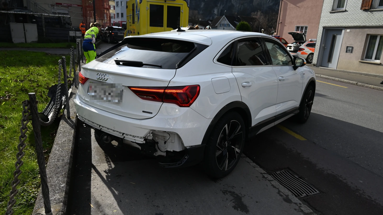 Unfall zwischen zwei Autos in Oberriet, © Kantonspolizei St. Gallen Unfall zwischen zwei Autos in Oberriet, © Kantonspolizei St. Gallen