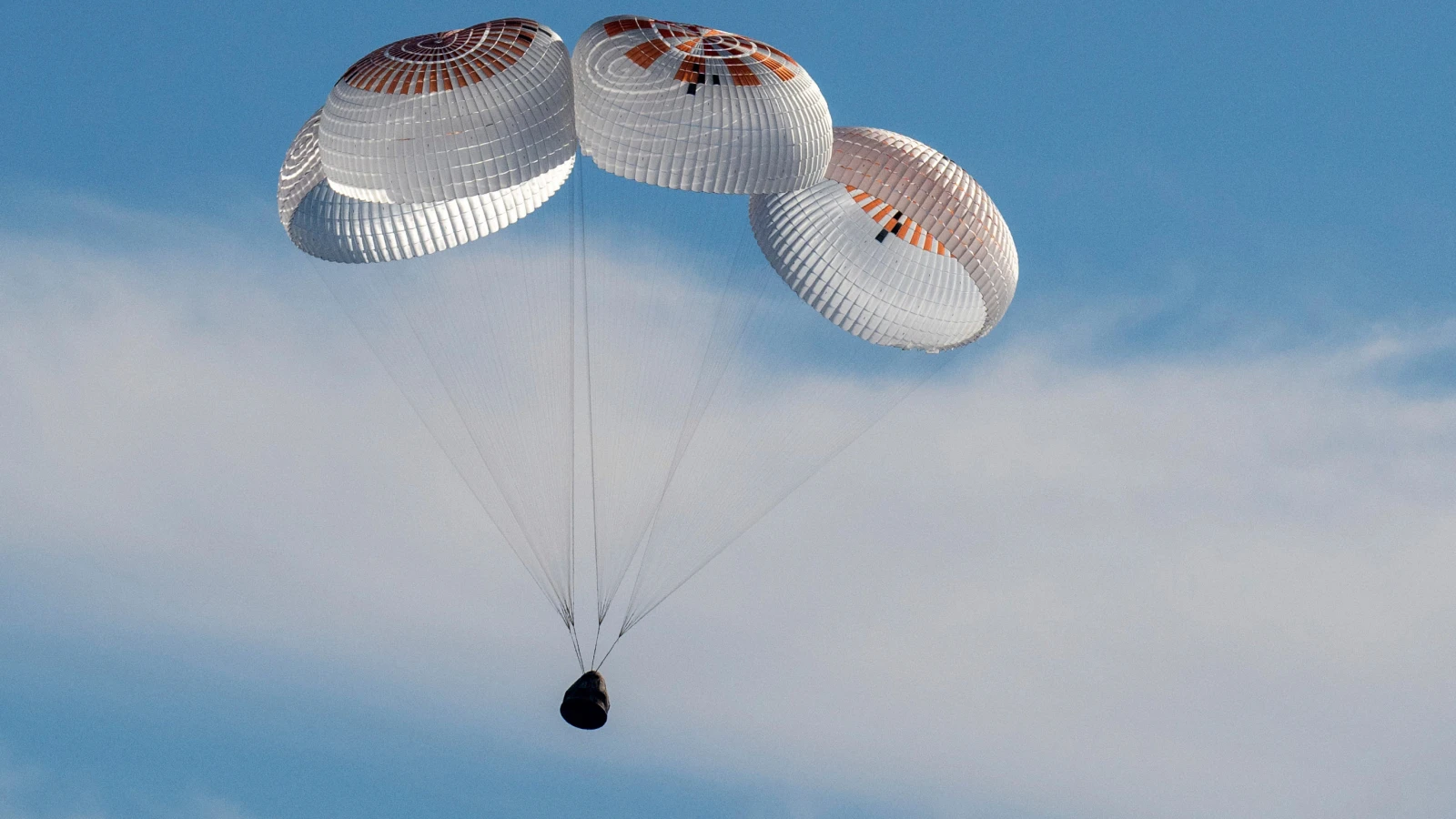 Uzay İstasyonunda Mahsur Kalan Astronotlar Dünyaya Döndü!, © Keegan Barber/NASA/AP/dpa Uzay İstasyonunda Mahsur Kalan Astronotlar Dünyaya Döndü!, © Keegan Barber/NASA/AP/dpa