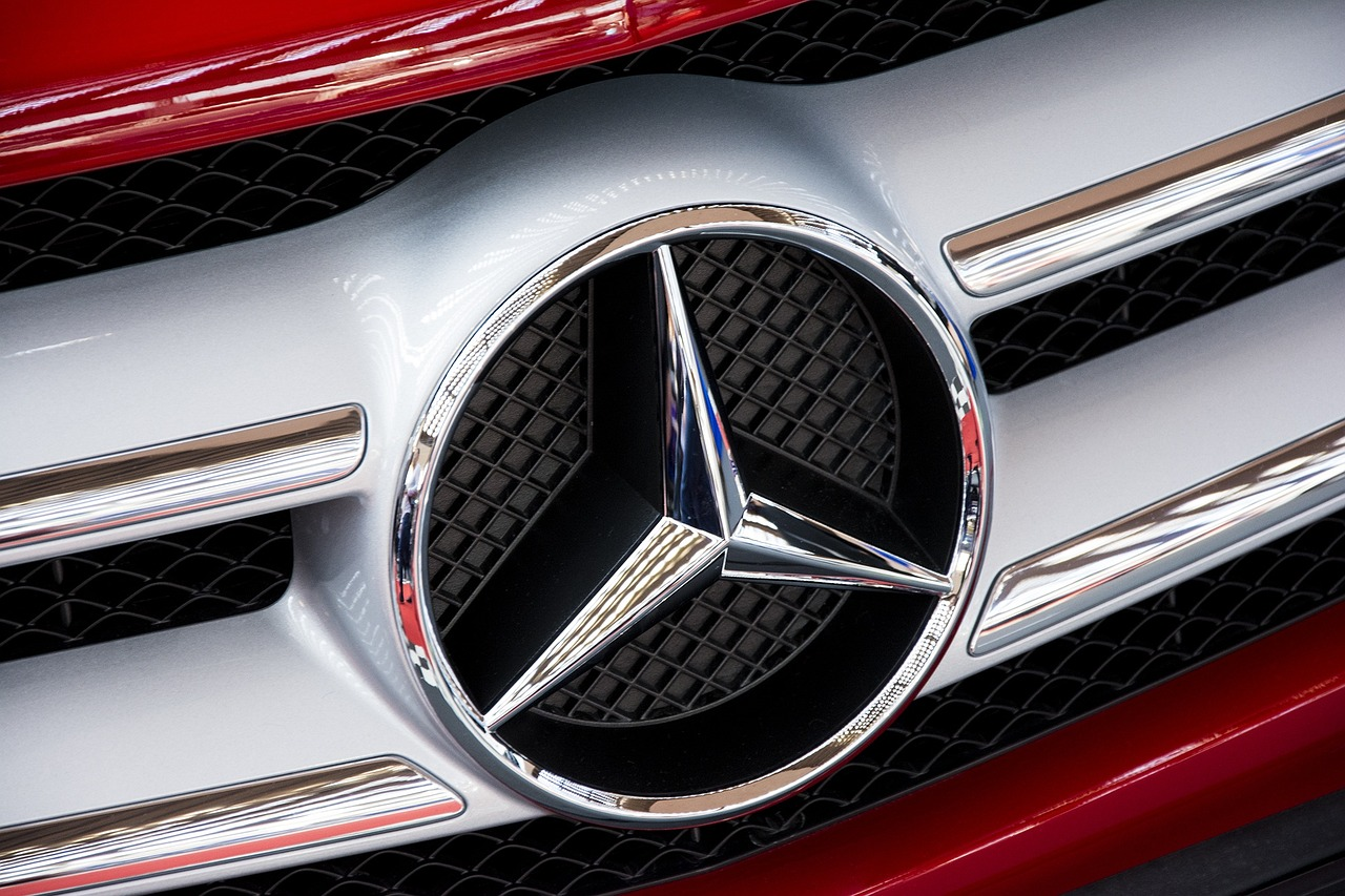 Mercedes-Benz verkauft etwas mehr Autos, © Pixabay