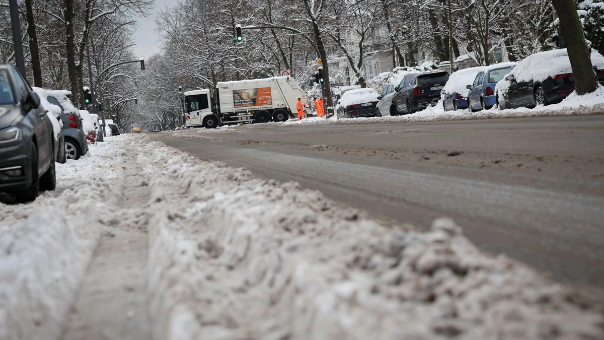 Kuzey Almanya’da Kar ve Buzlanma Etkisini Sürdürüyor!, © Christian Charisius/dpa Kuzey Almanya’da Kar ve Buzlanma Etkisini Sürdürüyor!, © Christian Charisius/dpa