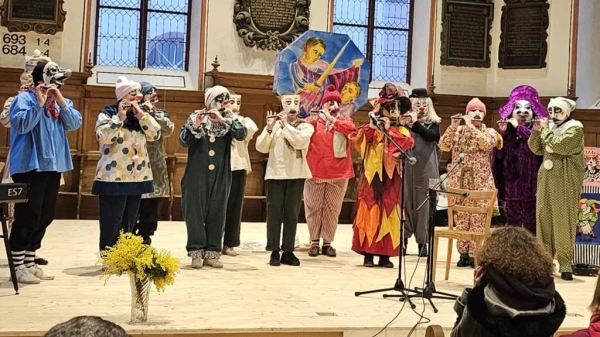 Einsatz Nummer 14: Pfeifen am Fasnachtsgottesdienst, © Basilisk Einsatz Nummer 14: Pfeifen am Fasnachtsgottesdienst, © Basilisk