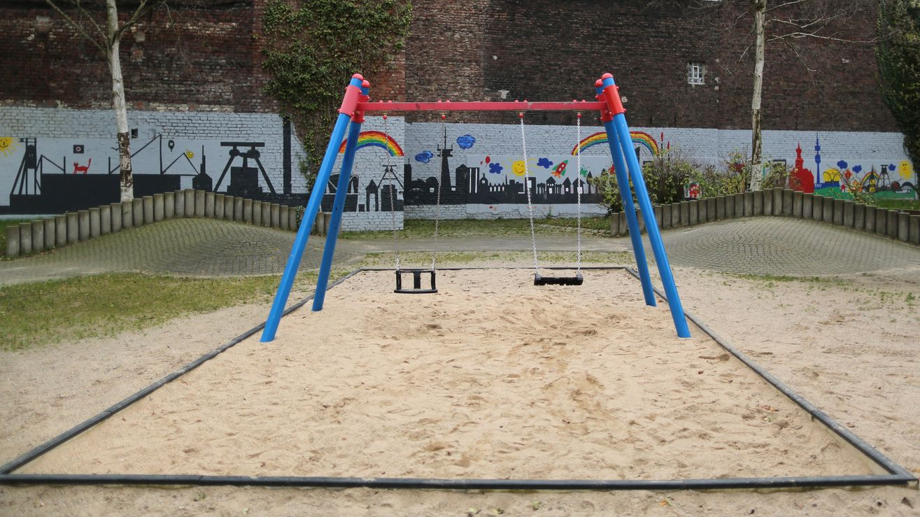 Reinickendorf’ta Oyun Parkları Kapatıldı!, © Ina Fassbender/dpa