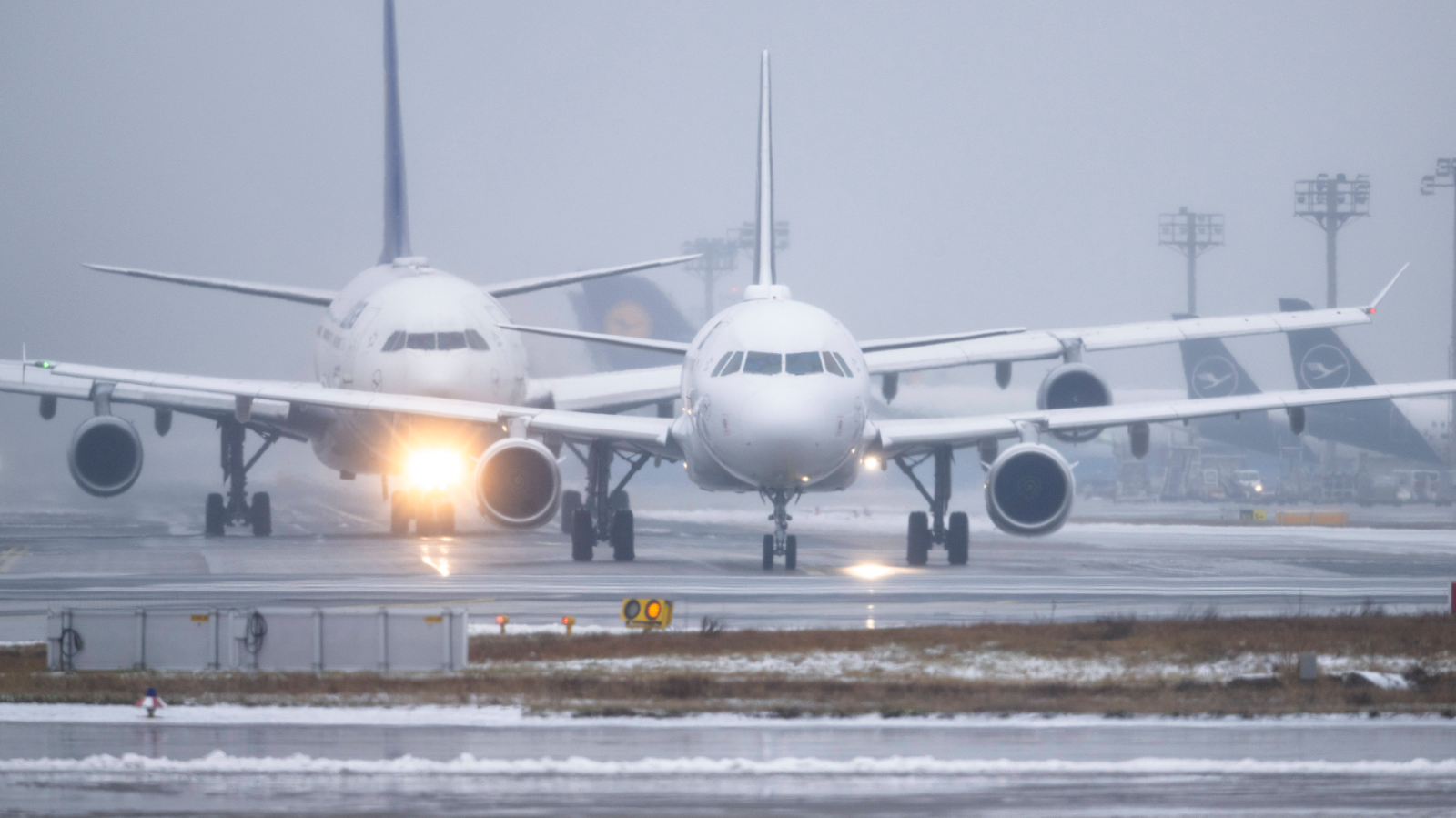 Hessen’de Tehlikeli Hava Geçişi: Donan Yağmur ve Buzlanma Uyarısı Sürüyor, © Boris Roessler/dpa